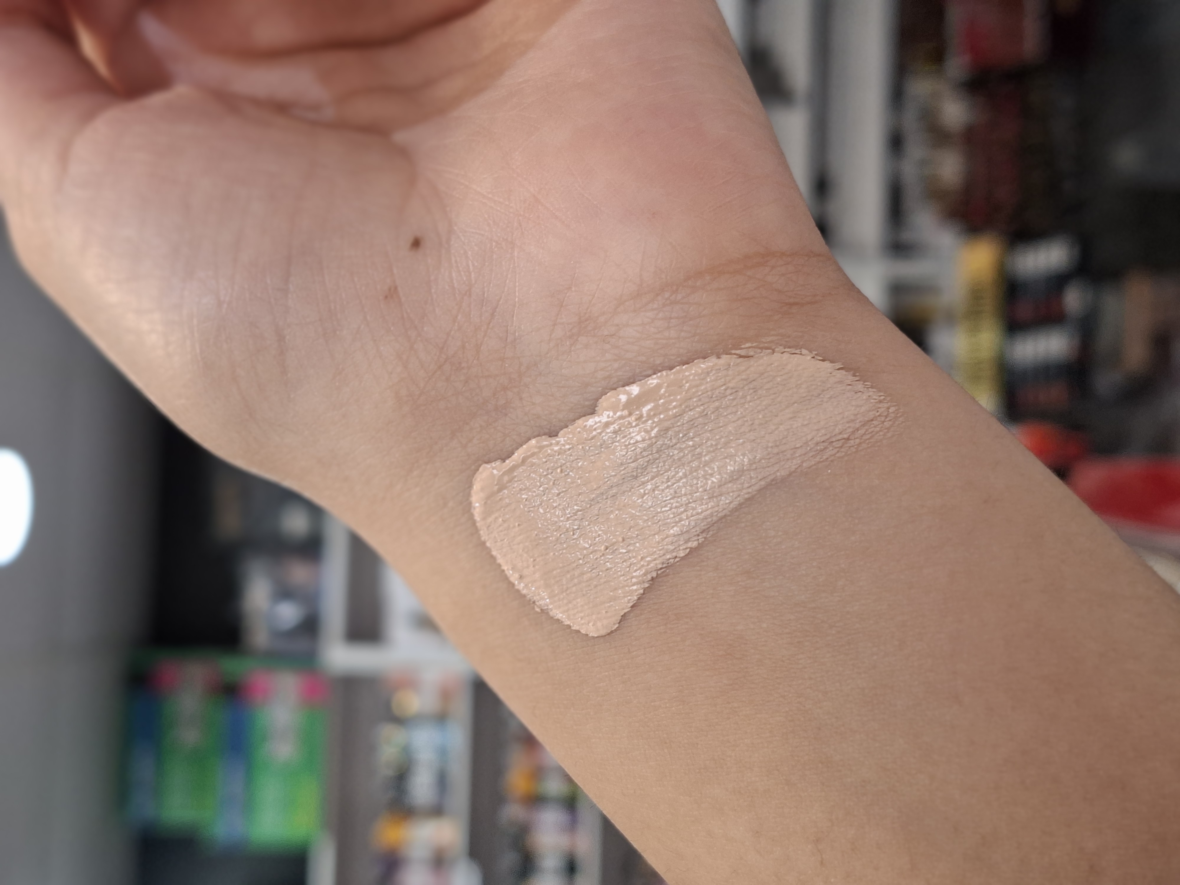 تصویر بی بی کرم لوسل پوست چرب و آکنه دار رنگی Anti-imperfection حجم ۳۰ میل - لایت 